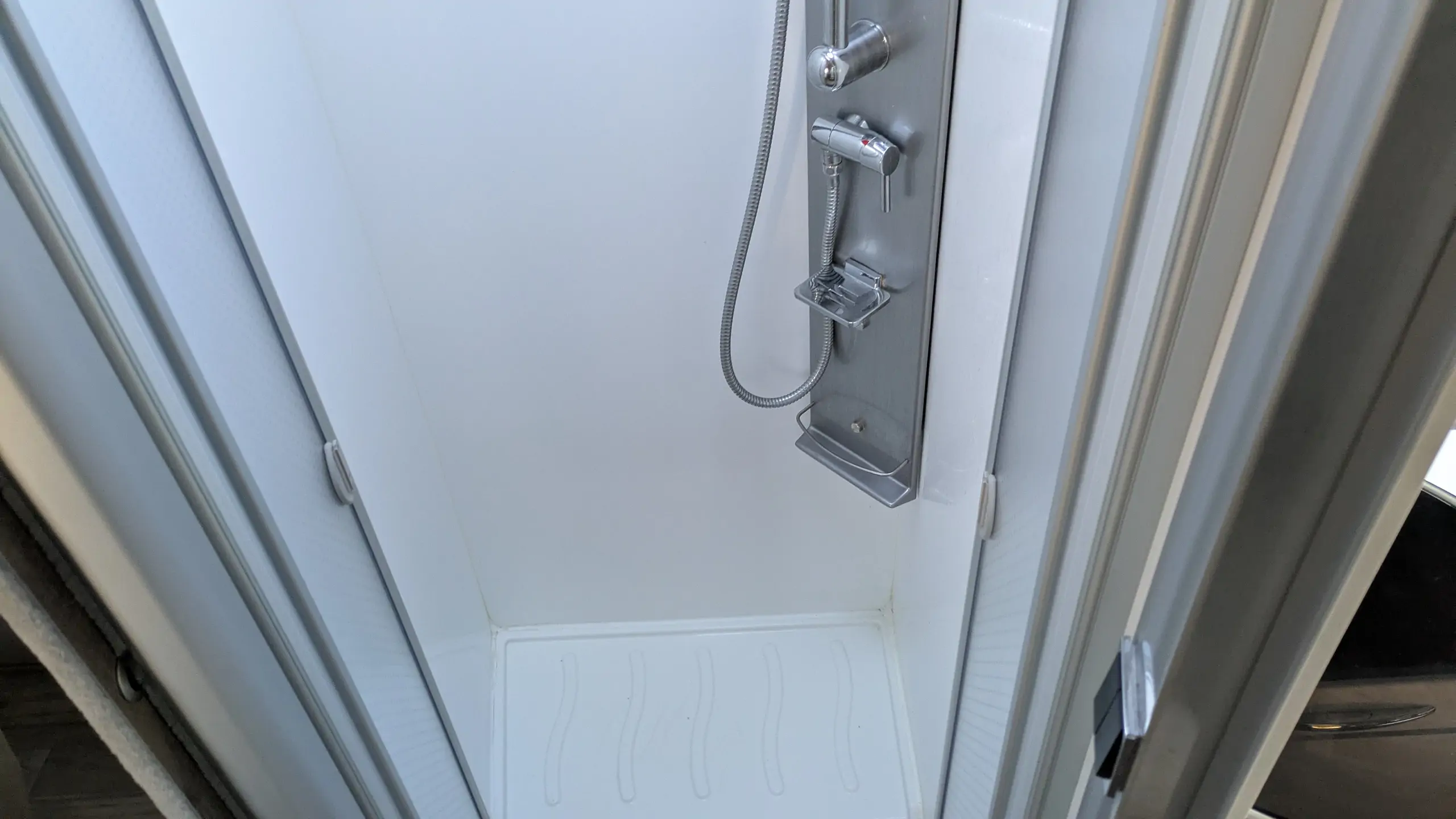 Image  BAVARIA INITIAL I741FC ALLURE 